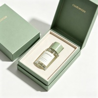 Boîte à parfum de luxe personnalisée avec logo vert sauge, insert en velours, base et couvercle en carton rigide pour l'emballage de parfums