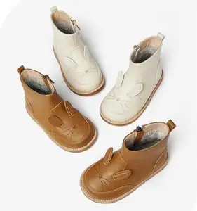 รองเท้าเด็กใหม่ด้านล่างนุ่มและลื่นฤดูหนาวสไตล์อังกฤษรองเท้าเด็กหนังรองเท้าข้อเท้าเด็กผู้หญิง