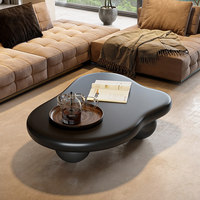 Table basse en bois style nuage crémeux à pattes sphériques |   Utilisation domestique dans le salon |   Petit format idéal pour les appartements - Forme irrégulière