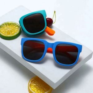 Lunettes de soleil pliables anti-reflet UV400 pour enfants, unisexes, tendance, pour le voyage, couleurs personnalisées, monture carrée vintage - Product Image 2