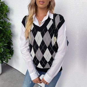 Gilet a Maglia da Donna Moda Autunno e Inverno con Scollo a V e Motivo a Quadri, Indossabile Come Capo Esterno o Interno - Product Image 5