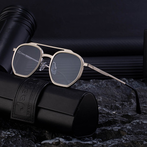 KSL-98288 แว่นกันแดดแบบเต็มกรอบสำหรับผู้ชาย UV400 กรอบพีซี เลนส์สีดำ คลาส 2 แว่นกันแดดสำหรับใช้กลางแจ้ง - Product Image 3