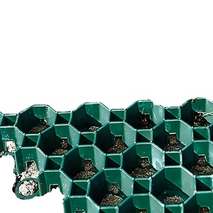 Rejilla de Relleno de Hormigón Permeable de 50 mm para Refuerzo de Suelos en Pavimentos, Caminos y Entradas con Muestras Gratuitas - Product Image 1