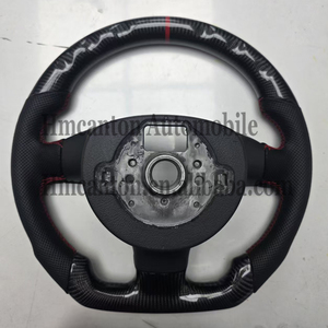 Volante de Fibra de Carbono y Cuero Perforado de Alta Calidad para Volkswagen Magotan B6 - Product Image 4