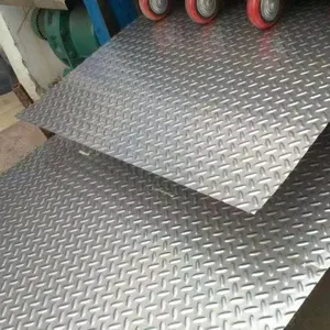 Patrones personalizados Hoja de acero antideslizante Diamante/banda de rodadura a cuadros/placa de patrón de acero inoxidable a cuadros en relieve