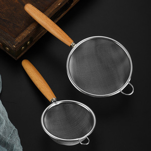 Tamis à matcha en acier inoxydable 304, tamis à lait de soja, outil de pâtisserie, tamis à jus avec manche en bois pour la cuisine - Product Image 2