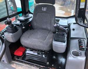 Cat D5K Maquinaria de construcción de excavadora usada en buenas condiciones con bajas horas de trabajo a la venta - Product Image 4