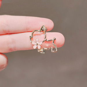 Elegante Spilla da Donna con Fiori di Ciliegio Dorati e Cucciolo <span class=keywords><strong>per</strong></span> Blazer e Giacche, <span class=keywords><strong>Spille</strong></span> di Lusso da Designer <span class=keywords><strong>per</strong></span> Donne - Product Image 3