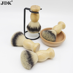 Juego de Afeitado Personalizado JDK al por Mayor OEM ODM, Diseño de Nudo Celta, Mango de Bambú, Cepillos de Afeitar Ecológicos de Pelo Sintético - Product Image 4