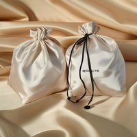 Luxe haute qualité cheveux soie cordon sacs Satin perruque cheveux sacs-cadeaux pochettes pour la fête d'anniversaire de faveur de mariage