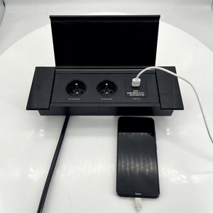 Toma <span class=keywords><strong>de</strong></span> corriente <span class=keywords><strong>de</strong></span> aluminio <span class=keywords><strong>de</strong></span> alta calidad 10A, estándar IP44 con 2 salidas para muebles <span class=keywords><strong>de</strong></span> escritorio <span class=keywords><strong>de</strong></span> oficina, precio <span class=keywords><strong>de</strong></span> fábrica - Product Image 1