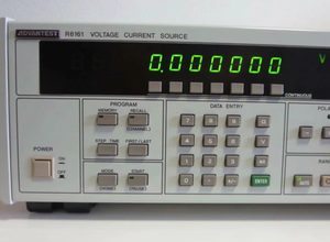 Generadores/Calibradores de Voltaje/Corriente CC Advantest R6161 Usados - Product Image 2