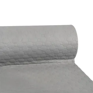 Yatak kanepe alt kullanım yangın geciktirici 100% pp delikli dokuma kumaş anti patinaj olmayan dokuma kumaş rulo