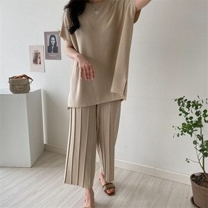 Modest Ladies Knit top larghi Set da 2 pezzi Casual Plain pieghettato gamba larga pantaloni lunghi completo da donna estate manica a pipistrello Set a due pezzi - Product Image 3