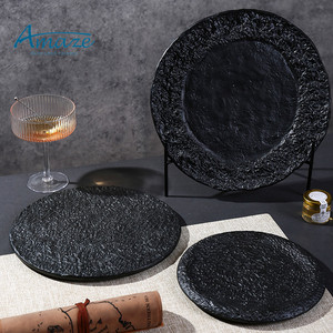 Vente en gros de plats de service pour restaurants d'hôtels Vaisselle ronde Assiettes plates en porcelaine céramique personnalisées à steak salade noir mat - Product Image 5