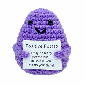 Poupée pomme de terre en tissu peluche doux, crochetée à la main, avec rembourrage en PP, style vif et amusant, cadeau d'anniversaire tricoté - Product Image 6