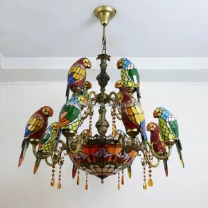 Lustre Tiffany de style européen en verre teinté, 12 ampoules LED, motif perroquets, commande tactile, 110V-240V, garantie 2 ans, 2700K Chaud - Product Image 1