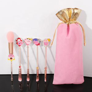 5 pièces Janpane Game Star Kirby ensemble <span class=keywords><strong>de</strong></span> pinceaux <span class=keywords><strong>de</strong></span> maquillage manche en or Rose cosmétique fard à paupières Kit <span class=keywords><strong>de</strong></span> pinceaux <span class=keywords><strong>de</strong></span> détail pour les yeux - Product Image 1