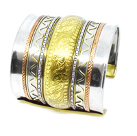 Décembre Bracelet de perles multicolores bijoux de bras de mode saisonnière Bracelet Manchette USA Bijoux de l'armée militaire Bracelet en laiton Bijoux