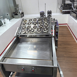 Máquina Automática para Glasear Donuts de Acero Inoxidable a <span class=keywords><strong>Precio</strong></span> de Fábrica, Máquina para Recubrir con Chocolate Galletas, Pasteles y Panes - Product Image 4