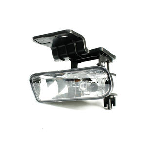 Feux de conduite compatibles Chevrolet SILVERADO 99-02 SUBURBAN, best-seller, commerce électronique transfrontalier, feux antibrouillard avant - Product Image 3