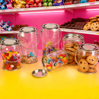 Boîtes d'emballage cylindriques en fer blanc imprimées sur mesure, mini-boîtes transparentes pour bonbons, biscuits et snacks avec poignée