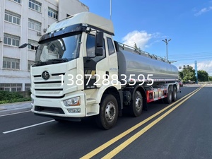 La fábrica especial <span class=keywords><strong>de</strong></span> camiones <span class=keywords><strong>de</strong></span> China puede personalizar FAW 8*4 30000 litros cisterna <span class=keywords><strong>de</strong></span> combustible aviación <span class=keywords><strong>queroseno</strong></span> avión repostaje camión - Product Image 3