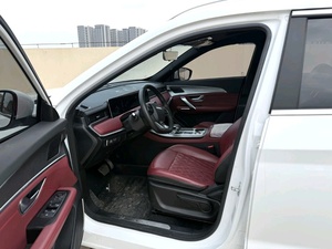 Auto Usado Barato Jetour <span class=keywords><strong>X70</strong></span> <span class=keywords><strong>Plus</strong></span> 1.5T <span class=keywords><strong>Pro</strong></span> 7 Plazas 2024 SUV a Gasolina con Volante a la Izquierda, Pintura Original, Bajo Kilometraje, Listo para Enviar FOB - Product Image 4