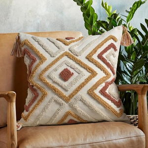 Housse de coussin décorative 45x45cm style bohème, brodée au point de croix, personnalisable - Product Image 5
