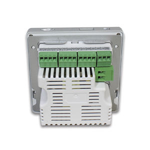 Amplificatore da Parete V 86-Box con LCD a Colori e Bordo Touch Luminoso per Installazioni Audio in Sale d'Attesa di Farmacie - Product Image 2