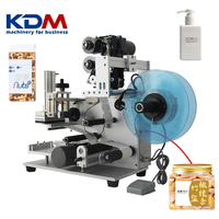 Etiqueteuse plate/boîte semi-automatique KDM-SL60 avec applicateur d'étiquettes de contrôle à pédale de codage pour emballage cosmétique alimentaire