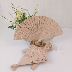 Éventails pliants en bois de santal personnalisés avec logo, éventails à main pour mariage, éventails pliants portables - Product Image 3