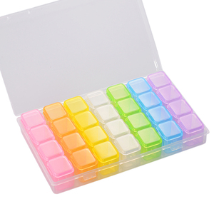 28 fentes clair <span class=keywords><strong>arc</strong></span>-<span class=keywords><strong>en</strong></span>-<span class=keywords><strong>ciel</strong></span> Nail Art paillettes strass plastique vide étui professionnel Double vente <span class=keywords><strong>en</strong></span> gros bijoux organisateur <span class=keywords><strong>ongles</strong></span> - Product Image 5