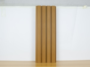 Paneles de Revestimiento Rongke OEM con Aspecto de Madera, WPC Coextruido, Resistentes a Grietas, para Fachadas Exteriores - Product Image 5