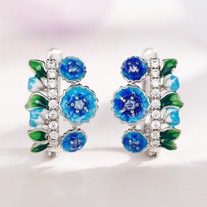 Pendientes de Aro de Plata 925 Lily & Rose con Diseño de Flor Azul y Cristales de Estrás, Joyería Romántica para Uso Diario de Mujer - Product Image 4