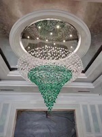 Lustres d'hôtel personnalisés Plafond Art Grand Lustre Jaune Rouge Vert Usine Personnalisé Verre en forme de pierre Lampe suspendue à LED