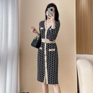 เดรสไหมพรมคอวีเล็กๆ ระบายอากาศได้ดี สไตล์วินเทจลำลอง <span class=keywords><strong>ล</strong></span>ายเรขาคณิตแบบฝรั่งเศส ทรงเอไ<span class=keywords><strong>ล</strong></span>น์ยาวค<span class=keywords><strong>ล</strong></span>ุมเท้า สำหรับฤดูใบไม้ร่วง-ฤดูหนาว ปี 2025 - Product Image 3