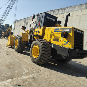Cargadora de Ruedas Komatsu WA380 de Segunda Mano, Máquina Excavadora a Precio Económico, Cargadora de Cantera Usada en Venta - Product Image 2