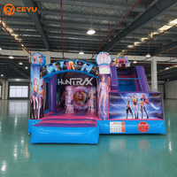 Château gonflable Ceyu pour enfants et tout-petits avec motif imprimé et toboggan incurvé, château de saut gonflable d'extérieur