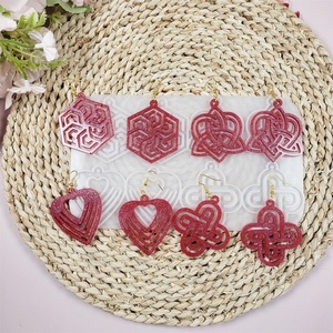 แม่พิมพ์หล่อทำด้วยมือทำจากเรซินสำหรับเครื่องประดับตกแต่งแบบทำมือแม่พิมพ์ซิลิโคนสไตล์อินส X0364เครื่องมือทำเค้ก - Product Image 4