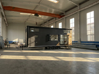 Maisonnette préfabriquée de luxe moderne de 20 pieds sur roues, maison modulaire mobile, villa portable sur remorque pour la vie en plein air, fabriquée en Chine