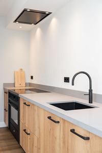 Solución <span class=keywords><strong>de</strong></span> Gabinetes <span class=keywords><strong>de</strong></span> Cocina Integrales, Color Madera Clara con Encimeras Grises y Área Oculta para Electrodomésticos - Product Image 5