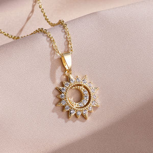 Collar con Colgante de Sol y Luna Rakol ZPN312 al por Mayor para Niñas, Joyería de Moda, Diseño de Lujo, Collares Chapados en Oro de 18K - Product Image 3