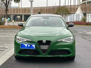 <span class=keywords><strong>Alfa</strong></span> <span class=keywords><strong>Romeo</strong></span> Giulia 2017 2.0T 200CV Edizione Deluxe - Product Image 1