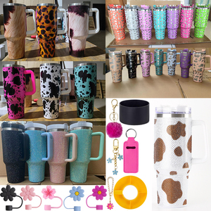 Vaso de diamantes de imitación de 40oz, diseño de vaca Leopardo de fútbol, vaso aislado de acero inoxidable de doble pared con asa, Navidad americana - Product Image 1
