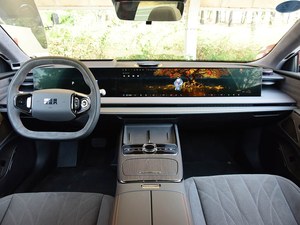 Auto Elettrica Geely Galaxy E8, Marchio Cinese Popolare, Ricarica Rapida, Berlina EV con Guida a Sinistra in Vendita - Product Image 6
