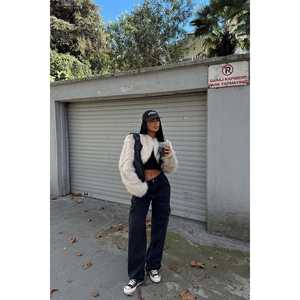 Manteau long en fourrure de lapin crème et laine enduite de soie à poils courts avec motif imprimé, fermeture à simple boutonnage et ceinture - Product Image 2