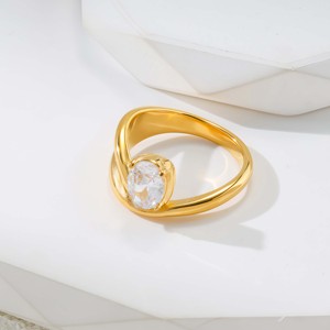 Anillo Ovalado de Acero Inoxidable Chapado en Oro de 18K con Circonita Incrustada en Espiral, Estilo Retro de Lujo Ligero y Versátil para Uso Diario - Product Image 5