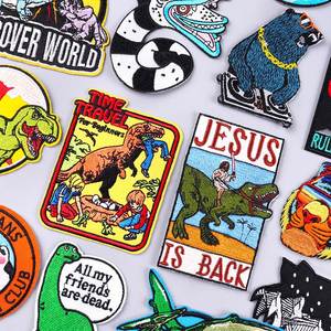 Patch brodé thermocollant en sergé à thème animalier et paysage d'aventure pour chapeaux et vêtements, personnalisable avec logo DIY - Product Image 1