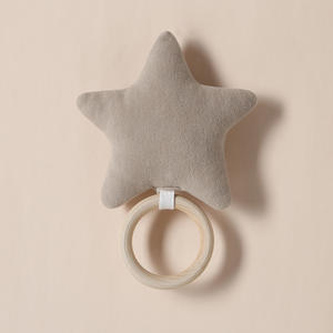 <span class=keywords><strong>Mordedor</strong></span> de madera orgánico para bebé de madera hipoalergénico de color neutro con tela de muselina - Product Image 4